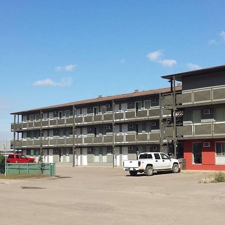 Mcmurray Inn Fort Mcmurray Exterior photo